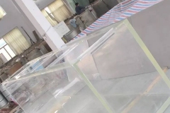 Kolam-renang-berkualitas-dari-akrilik-transparan-FILEminimizer