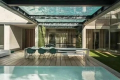 Pembuatan-kolam-renang-atas-gedung-transparan-FILEminimizer